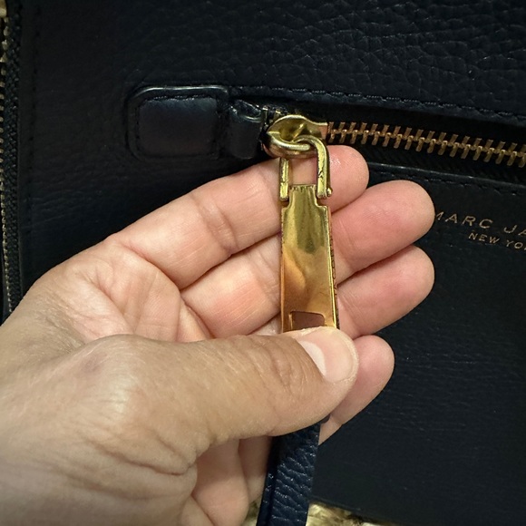 Navy blue Marc Jacobs crossbody purse - Picture 9 of 10